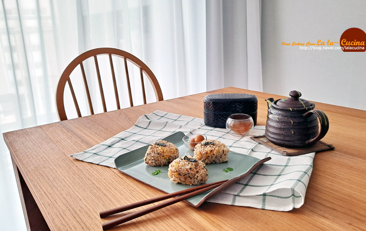 야키 오니기리 구운 주먹밥 만들기