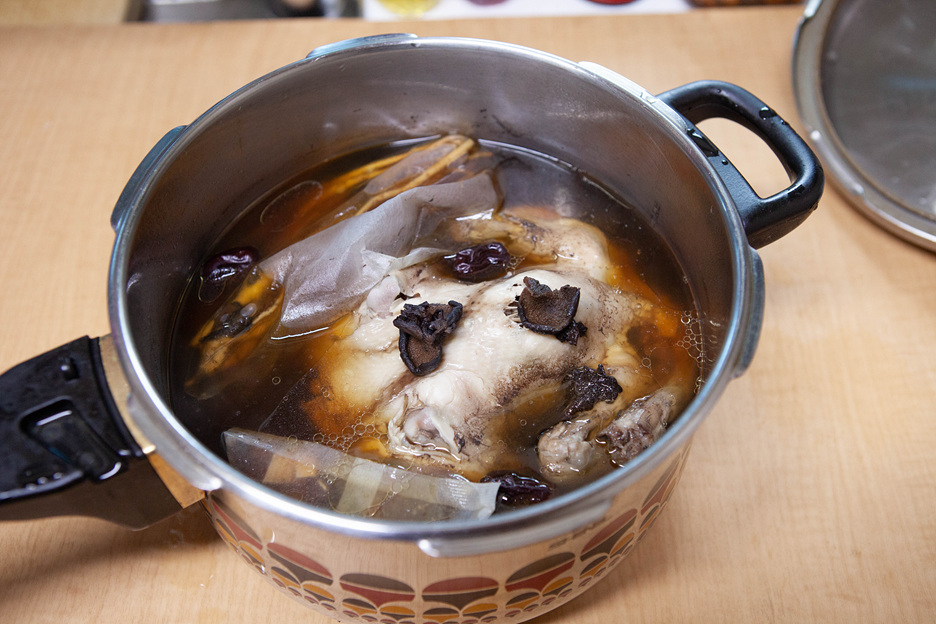 닭백숙 끓이는 법 더 맛있게 한방 닭백숙 만들어 봤어요