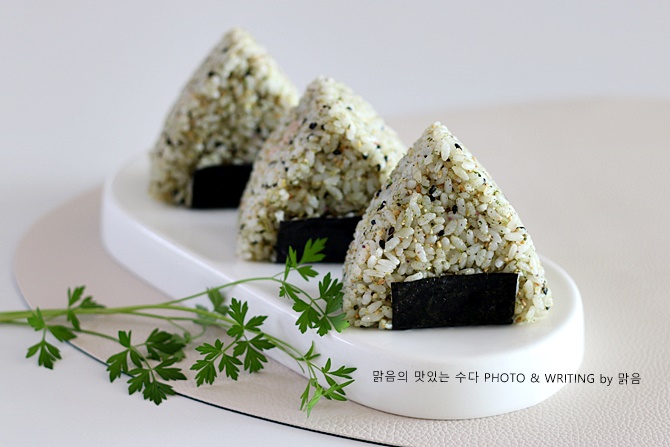 참치마요주먹밥 만들기,깔끔하게 고소한 울외장아찌 캔참치 요리