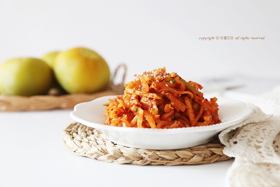 단감 무생채 만드는법!! 아삭하고 맛있는 태추단감을 더해 만들기 ~