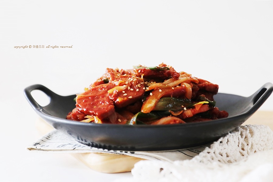 훈제오리고추장볶음 훈제오리 야채볶음 요리 ~