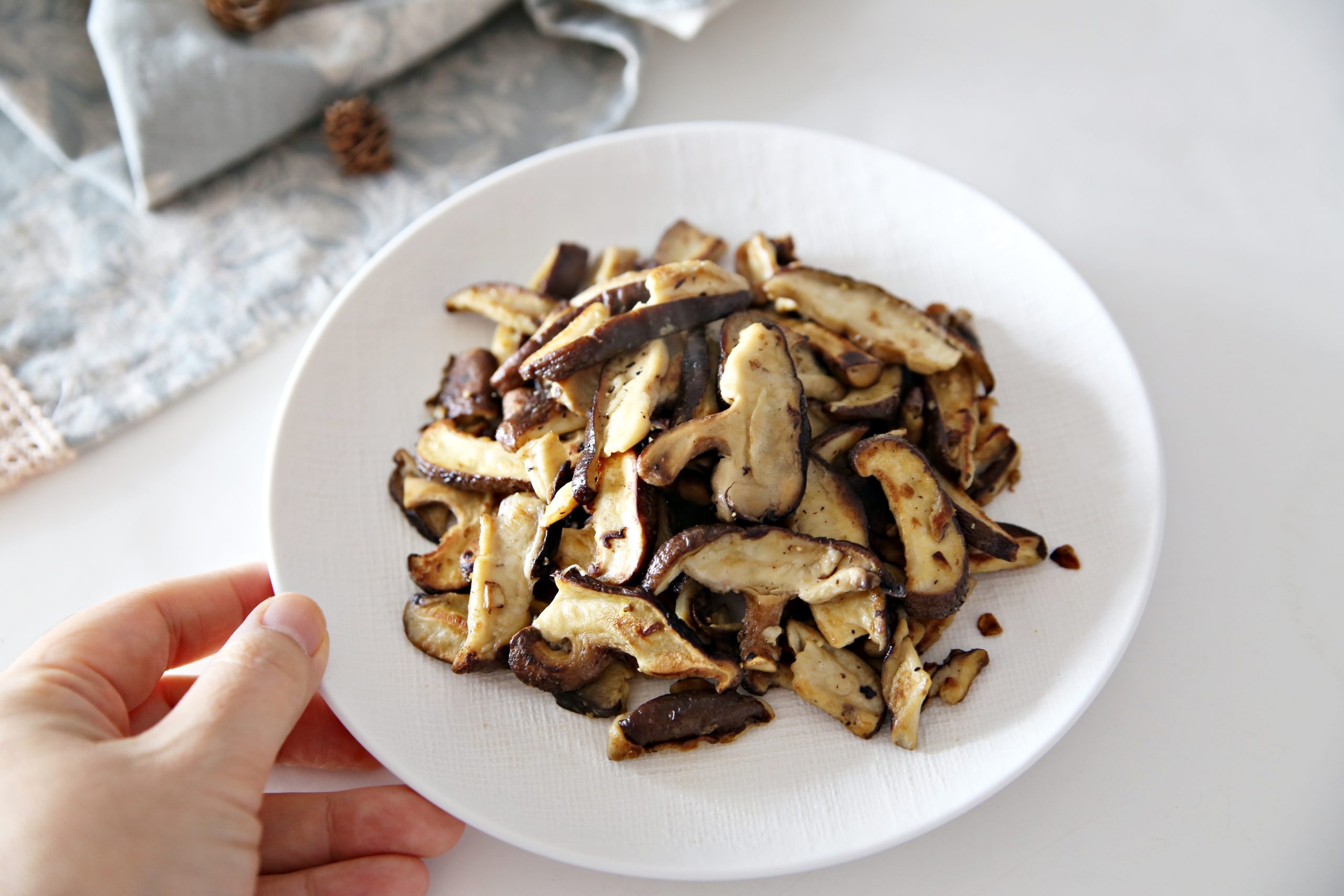 표고버섯요리 마트 시식코너 생 표고버섯볶음 레시피