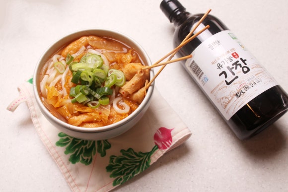 간단한 혼밥메뉴  김치어묵우동 유기농 집간장