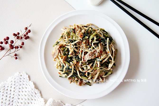 무청 시래기와 돼지목살 넣은 두부면 볶음, 시래기 효능